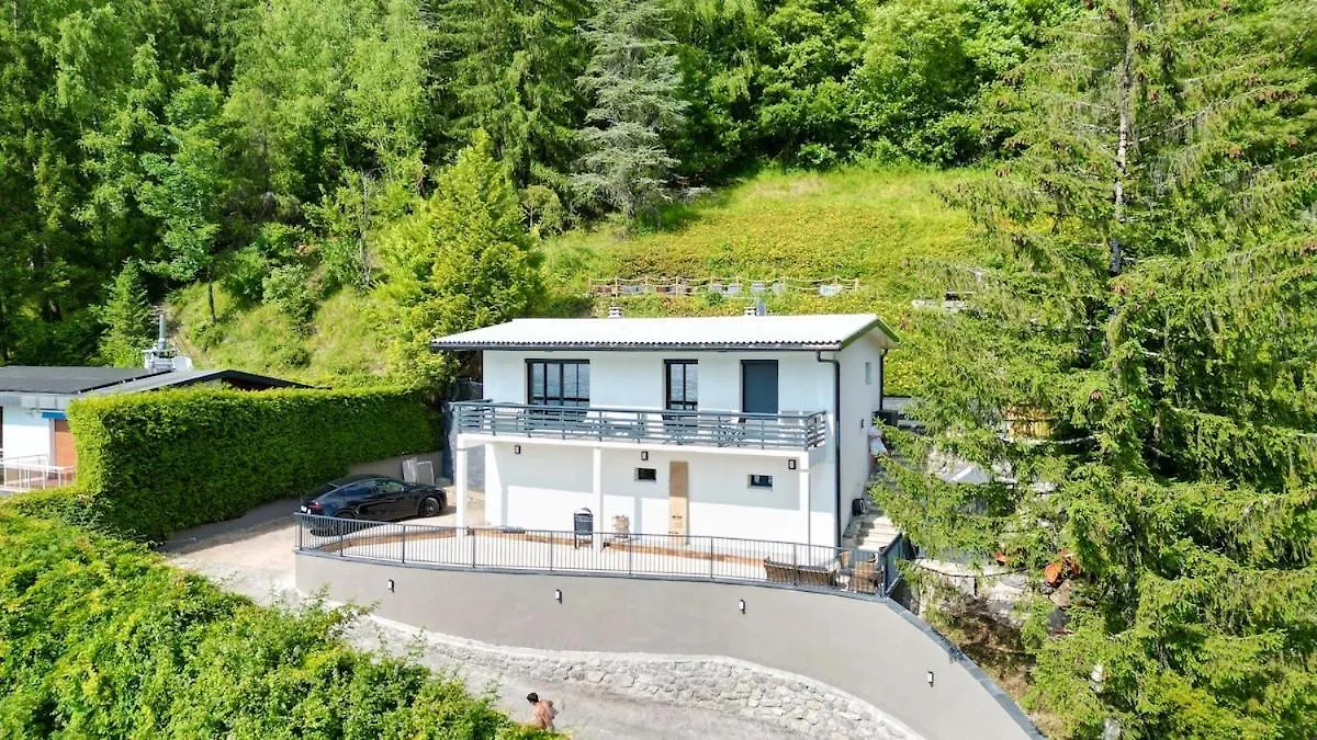 Villa La Maison Du Lac Sleeps 10 And Has Air Conditioning Talloires Fransa