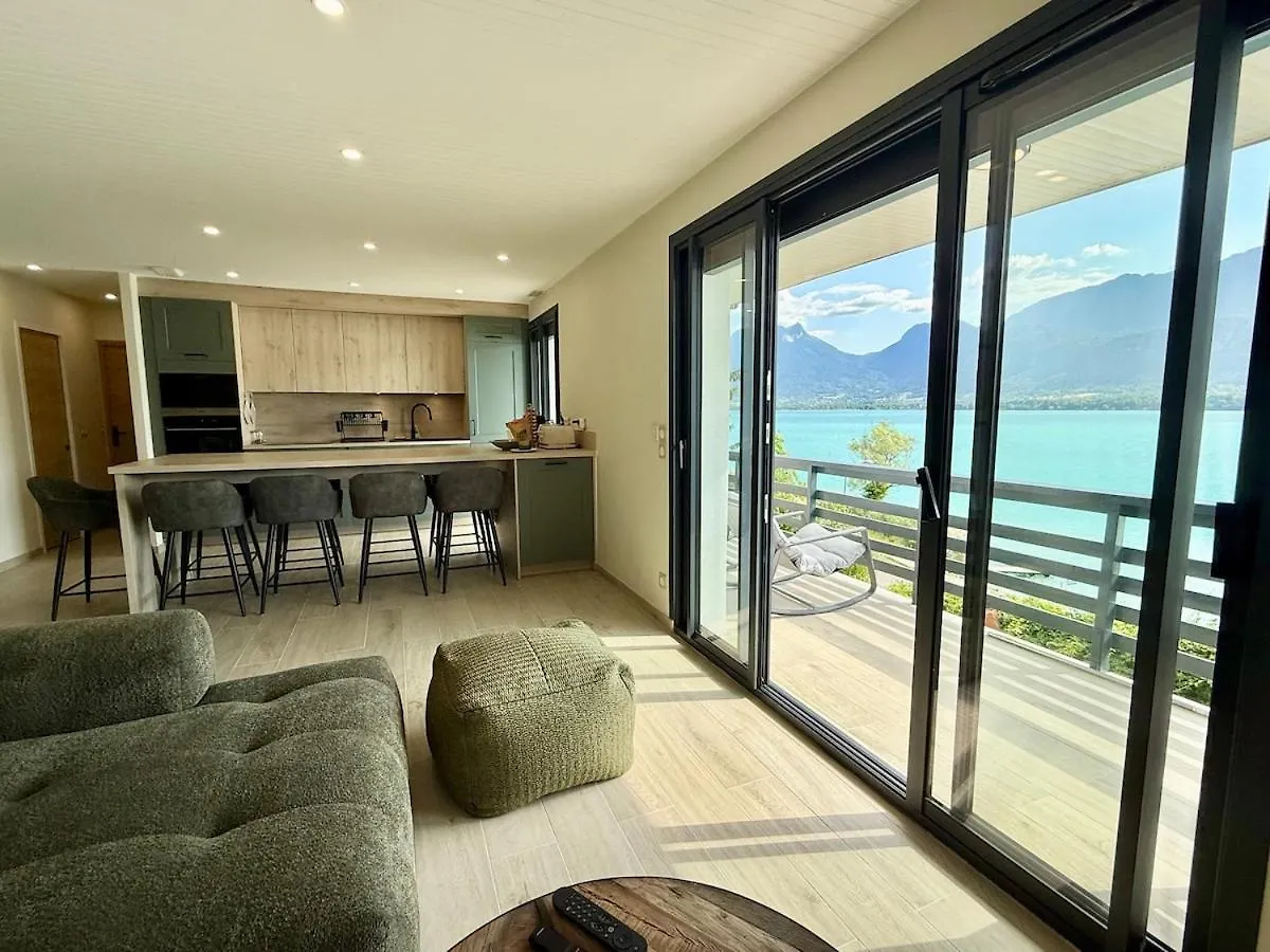 La Maison Du Lac Sleeps 10 And Has Air Conditioning Talloires Villa